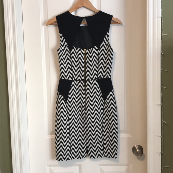 Chevron zigzag bodycon dress - Picture 3 of 6